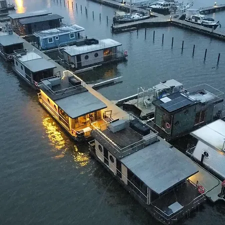 Hausboot Fjord Ankerplatz Mit Biosauna In * Schleswig